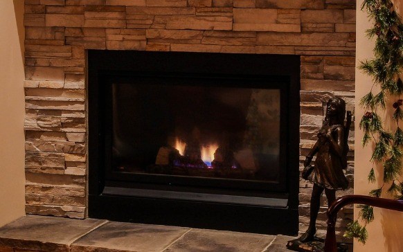 How Do I Choose An Antique Fireplace?