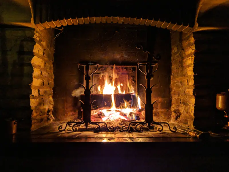 What Does Reinstating an Antique Fireplace Involve Image