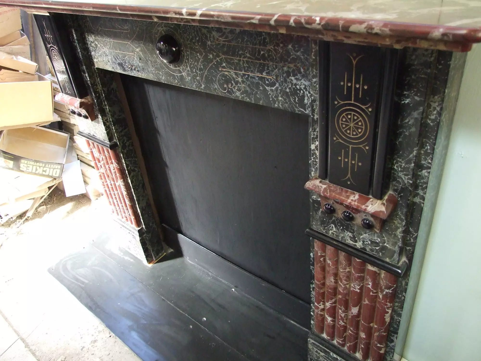 What is a Victorian fireplace What is a Victorian fireplace